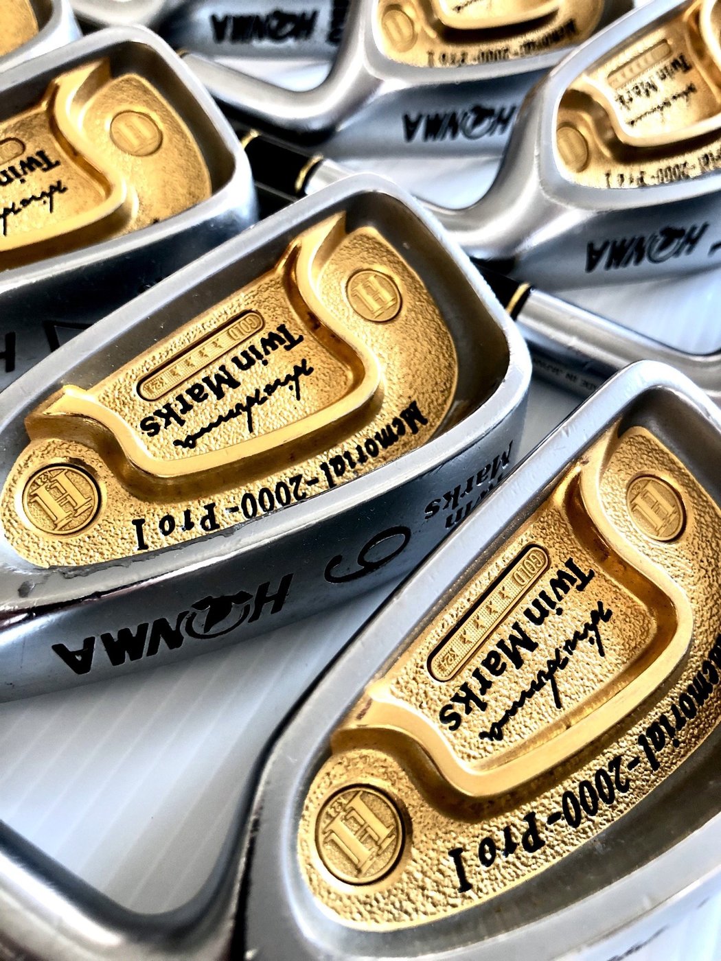 阿水の 24K雙金HONMA BERES Twin Marks 2000 Pro α 8本組| Yahoo奇摩拍賣