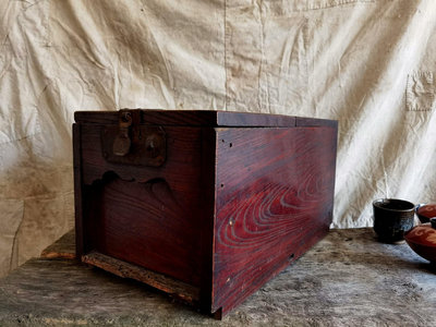 【二手】年老錢箱錢柜，鐵件完整，帶進錢孔，木料厚重，整體完整，尺寸16646【木清院】古玩 收藏 古董