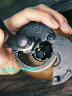 研磨器日本kalita咖啡豆研磨機手磨咖啡機手搖磨豆機手動磨豆器復古便攜