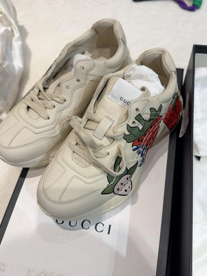 Gucci古馳老爹鞋，rhyton系列。女款草莓，正品，35