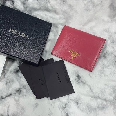 【瑞奇二手精品】Prada 粉色 水波紋 短夾 零錢包 鈔票夾 美品
