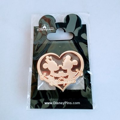 【免運訂單才出貨】 絕版 Disneyland 米奇 米妮 徽章 愛心造型 香港迪士尼樂園 Disney 迪士尼