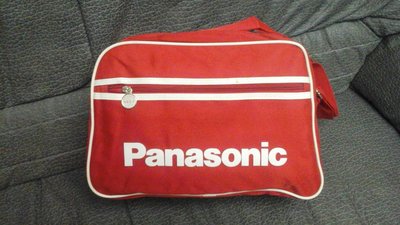 All New Panasonic 紅色肩背包