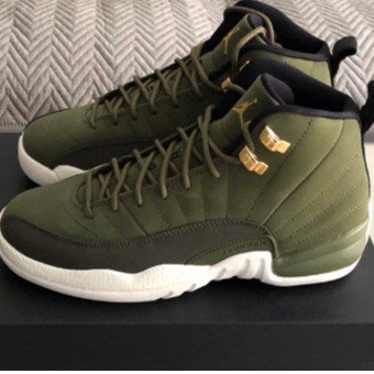 【正品】Air Jordan 12 Chris Paul 橄欖綠 金釦 籃球 運動 男 女 130690 現貨慢跑鞋