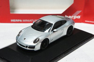 【超值特價】1:43 Herpa Porsche 911 (991 II) Carrera 4 GTS 銀色