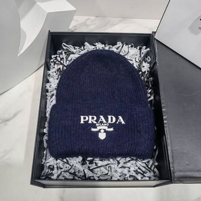 現貨PRADA 網紅ins針織帽子毛線帽P字母貝雷帽女秋冬百搭保暖畫家帽潮明星同款熱銷