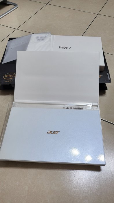 LTE搭載】Sony VAIO Win11 i5 8GB/256GB 指紋即出荷