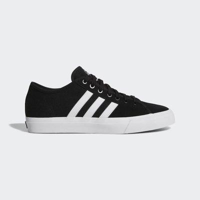 Adidas matchcourt black e amp; outlet white slip on shoes