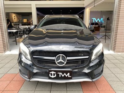 《※台灣之光※》全新 BENZ X156 GLA200 GLA250 15 16 17 18 19年專用黑1線大星水箱罩