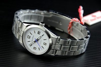 台灣製,蠔式防水石英錶,不鏽鋼製實心錶帶,有日期視窗,,高硬度sapphire藍寶石水晶錶鏡