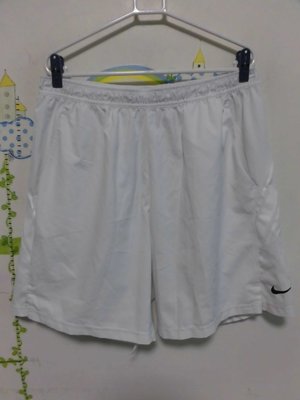 衣市藍~NIKE DRI-FIT 運動短褲 (XL/TG/EG~白~) (230924) (衣23)