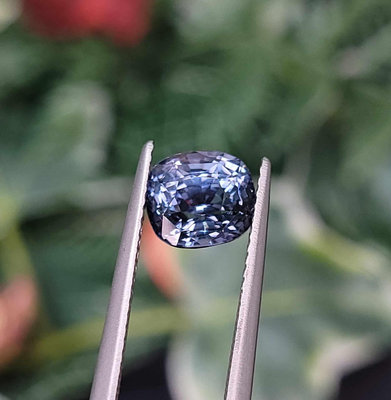 揚邵一品(最稀有 近藍色)錫蘭鈷尖晶石(附權威證書)頂級2.58克拉 IF~vvs等級萬顆選一收藏