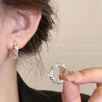 碎銀子c型耳環女法式小眾設計感冷淡風耳釘高級感氣質半圓圈耳飾