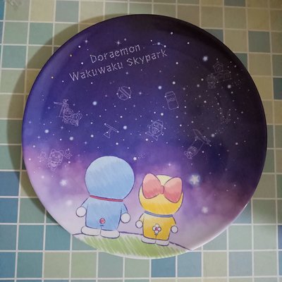 哆啦A夢限定盤子   日版正品哆啦A夢限定盤子，盤子是樹脂的。 全新未用🌸