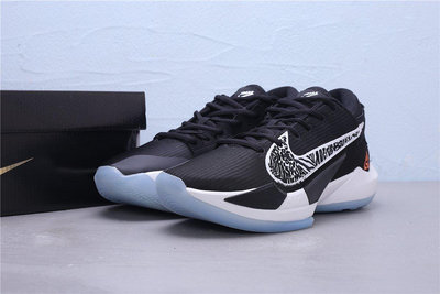 Nike Zoom Freak 2 字母哥 黑白 冰底 休閒運動籃球鞋 男鞋 CK5424-001【ADIDAS x NIKE】