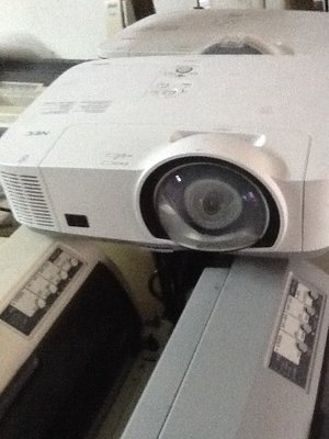 NEC NP-M300XS 商務投影機 超短焦投影機  LCD Projector  HDMI可  (二手零件機)