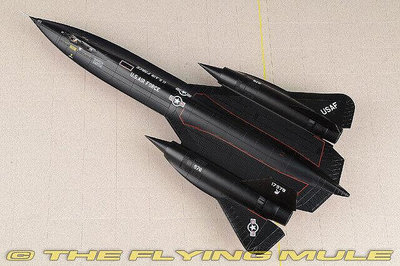 八田元氣小棧: 日版全新 1/72 Century Wings SR-71A Blackbird 第九戰略美國黑鷹偵察機