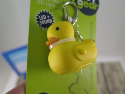 台灣現貨 KEY GEAR LED 青蛙 黃色小鴨鑰匙圈 按會發光有叫聲喔