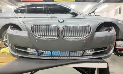 二手 BMW  F10  5系列 原廠前保 含水箱罩 霧燈 灰色 漂亮沒傷 自取價