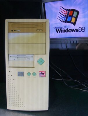 有現貨！【窮人電腦】自組跑Win98的古董586電腦主機！雙北桃園可送！外縣市可寄！