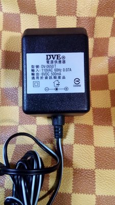 台灣大廠DVE  DV-0650T 用於資訊類產品 AC 110V,  DC 6V,500mA電源供應器/變壓器