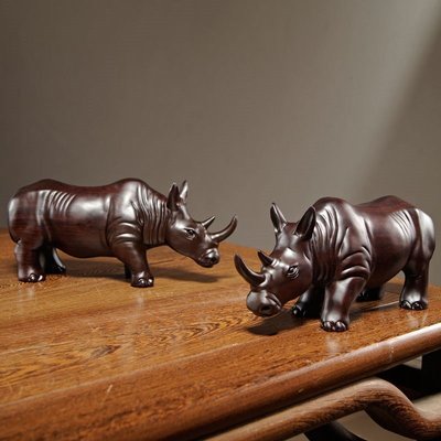 現貨：黑檀木雕犀牛擺件實木質雕刻動物家居辦公室桌面裝飾紅木工藝禮品