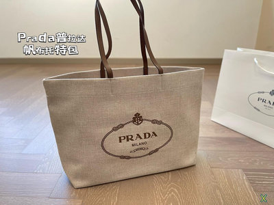 【二手包包】Prada普拉達帆布托特包設計超有質感充滿輕松休閑氣息尺寸：37 30NO171577