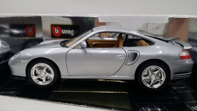 【統一模型】Burago《Porsche：911 Turbo／1999／銀色》合金車.靜態車.觀賞車.金屬車 1: 18【缺貨】