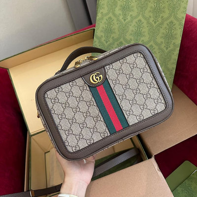 【二手包包】古奇Gucci 水桶包 GUCCI 新品盒子包，全新造型，精致小巧真的的超級好看，配色也延續了ONO207283