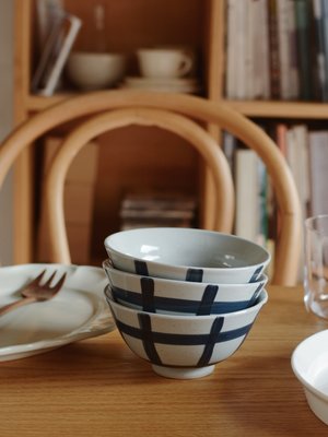 日式風格手繪條紋吃飯碗 藍色 白色 陶瓷吃飯碗 湯碗 陶瓷餐具 和風碗 米飯碗【小雜貨】