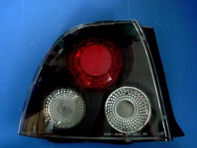 小亞車燈╠ 全新 雅哥 5代 k7 accord K7 94 95年 黑框 三圓 尾燈 特價中 1500