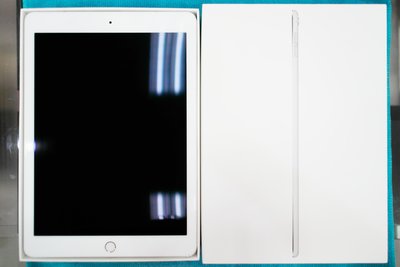 iPad Pro A1674 128G 4G+Wifi 9成新 9.7吋 盒裝 無充電器