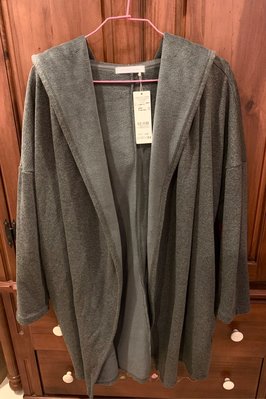 全新百貨專櫃購入正品～Lowrys Farm 灰色飛鼠袖刷毛罩衫大衣外套