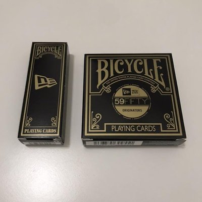 特價全新包裝兩種New Era 100週年紀念 x BICYCLE Playing Cards 圓形 加 長型撲克牌限量發售