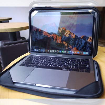 Manzana New Macbook Pro 13吋 專用 隨開即用型 輕便型電腦包 全開型筆電收納套 保護套 喵之隅