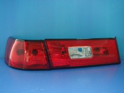 小亞車燈╠ 真正超水PREMIO-98改款前紅白晶鑽尾燈組限量特價1800