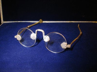 御寶閣Viboger~古董文物藝品~~百年以上 老眼鏡~~