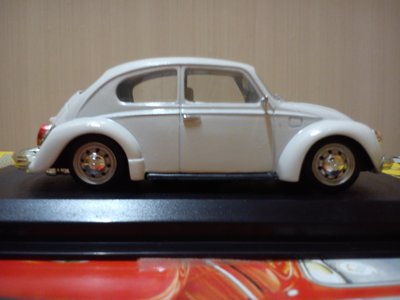 ＊內壺春角落光陰＊　二十世紀經典名車周刊 No 04 VW Beetle 1/43 模型車