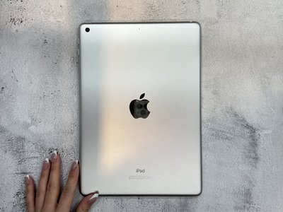 🌚嚴選福利機 iPad 5 wifi 32G 銀 台灣公司貨