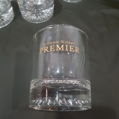 （花鹿米）Johnnie Walker 約翰走路尊爵Premier 玻璃杯圓型幾何線條 酒杯玻璃杯/水杯(6入)無原裝盒(取代盒)