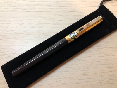 《筆藏》寫樂 Sailor 200型 鋼筆 F4尖 ~ 黑色款 ~ 全新未使用 ~ 附收藏筆袋