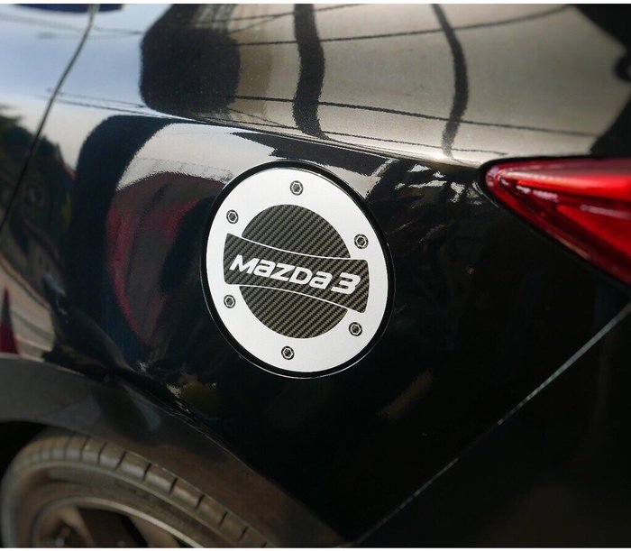 MAZDA馬自達四代【Mazda3油箱蓋類金屬卡夢貼】馬三 五門 油箱貼膜 油箱蓋裝飾贴 保護蓋裝飾貼 造型貼 改裝精品