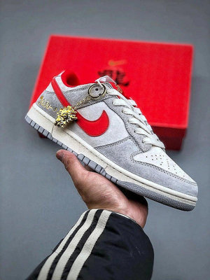 Nike SB Dunk Low 龍年限定 白灰紅