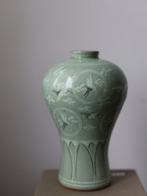高麗青瓷梅瓶  雲鶴紋高麗青瓷花瓶 花器