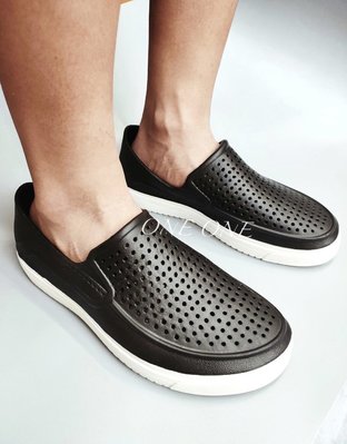 MIT台灣製造男洞洞鞋防水沙灘涼鞋輕量水鞋懶人鞋橡膠水鞋雨鞋