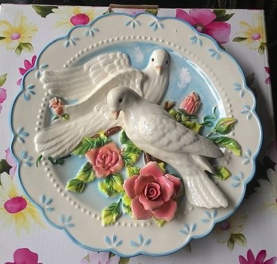 【浪漫349】Function Art 品牌單款價3D立體彩釉 高級瓷盤掛飾愛情鳥白鴿