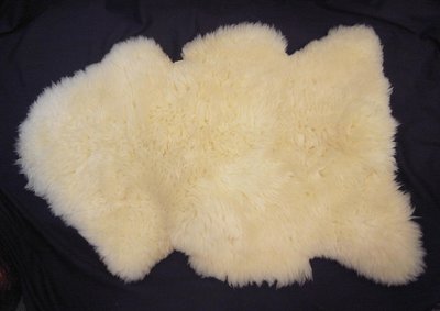 ＊阿威的藏寶箱‧＊【特價 澳洲 Ausfurs  綿羊毛100% 綿羊毛毯 羊毛皮草 】品相優 毛面約81x110公分
