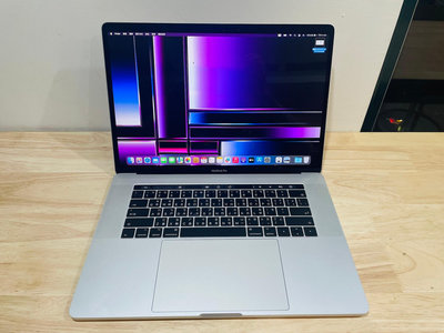 台中 2017年 MacBook Pro 15吋 i7 (2.8) 16G 256G 銀色 蘋果電腦 584次