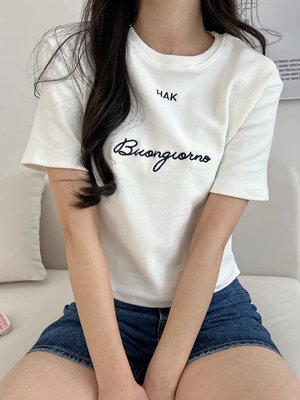 ♥️ AMY DRESS ♥️ 🎎韓國🎎 564-022001 正韓 HAK英文字刺繡短版短袖上衣