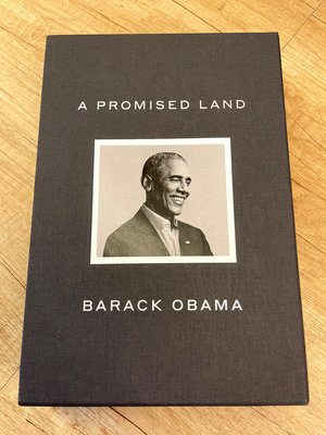 美國前總統 Barack Obama親筆簽名書-A Promised Land精裝版